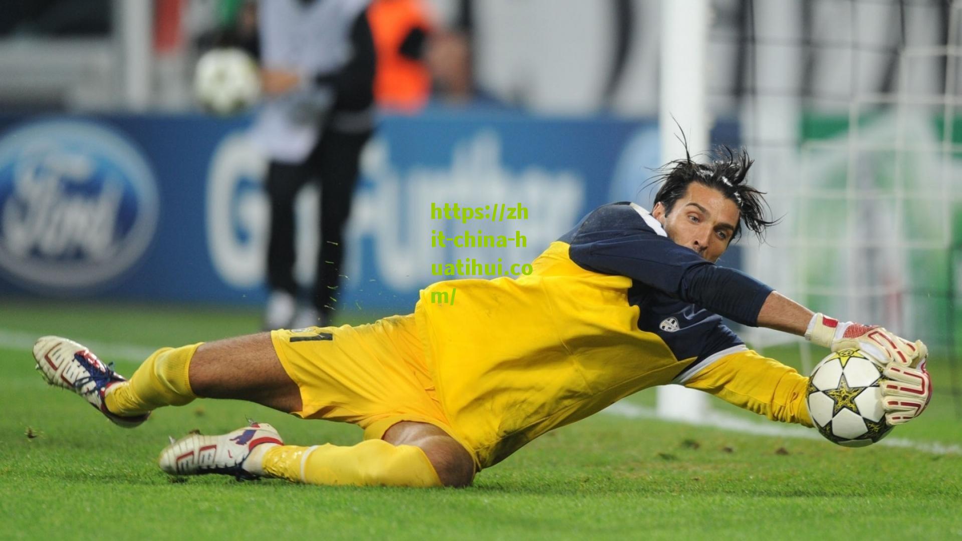 弗利克推行唯状态论革新，罗伊斯与格策时隔多年重返国家队大名单