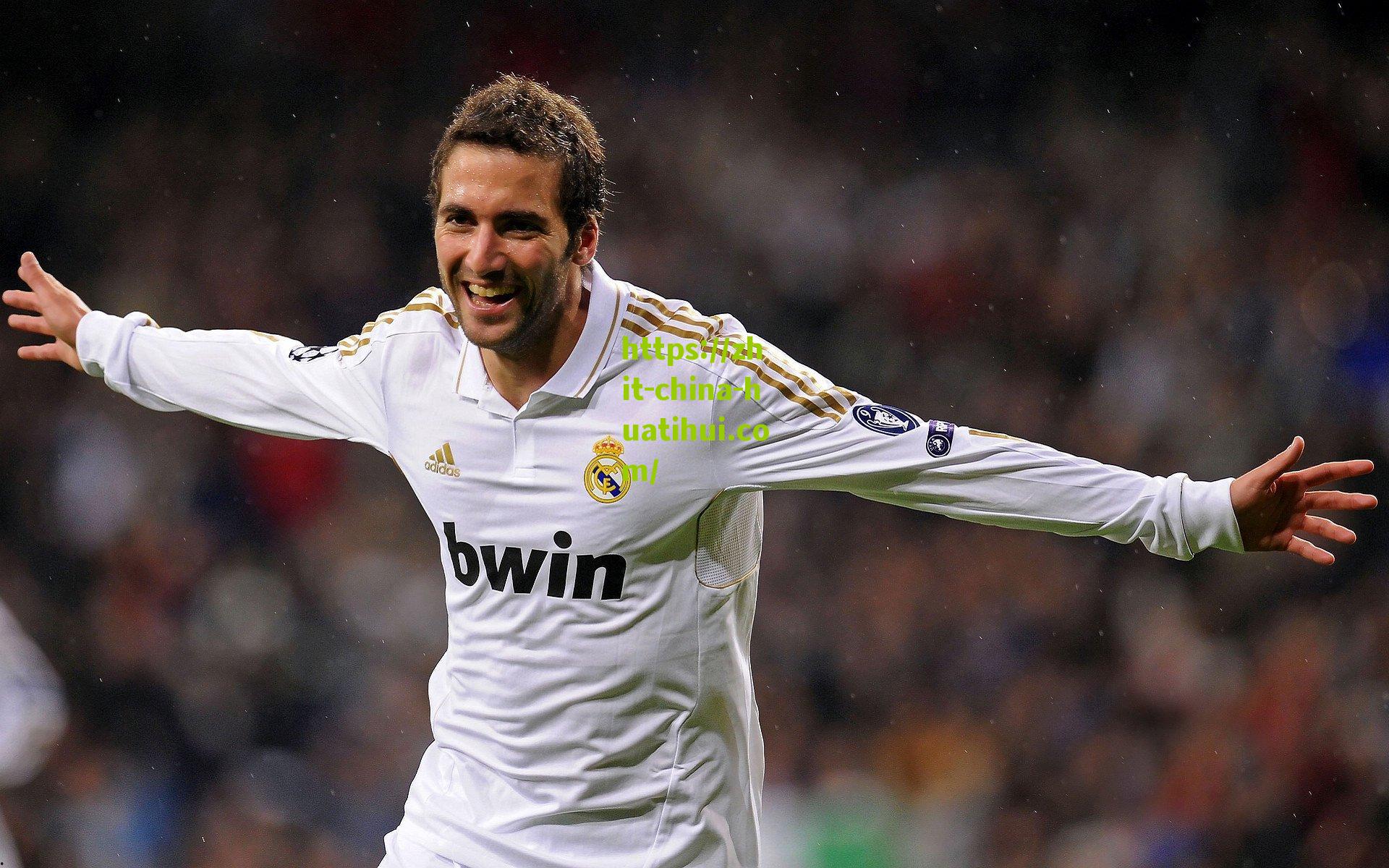 哈德森斩获历史性里程碑 CBA赛场惊现空砍帝悲情传奇